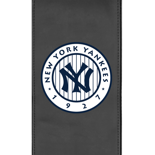 New York Yankees Cooperstown Zippered Logo Panel for Dreamseat Recliner