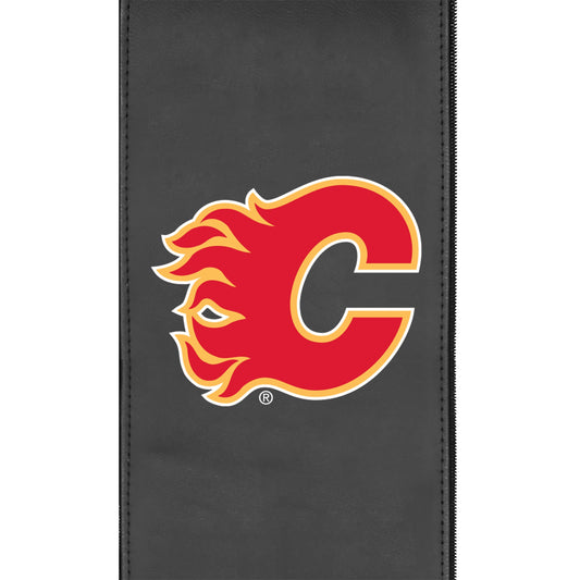 Calgary Flames Red Zippered Logo Panel for Dreamseat Recliner